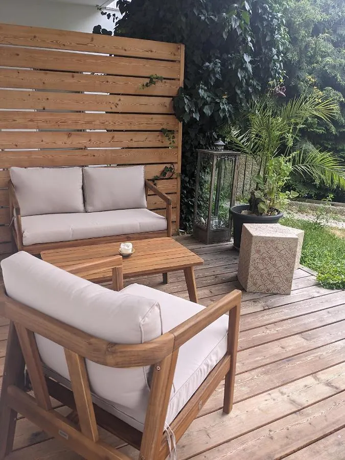 Wohnung Mit Terrasse Und Eigenem Parkplatz ナプブルク アパート
